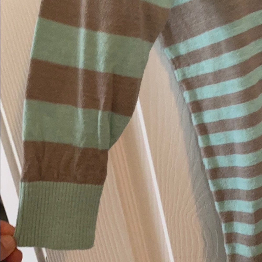Sweater - Picture 4 of 6